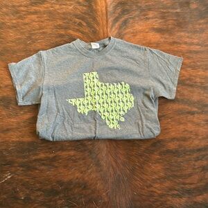 Girlie girls original cactus Texas t-shirt.